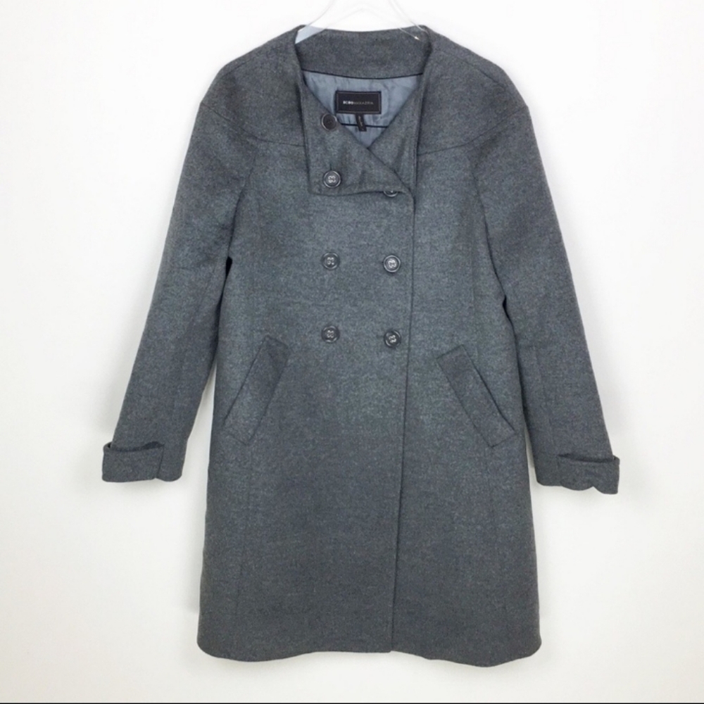 BCBGMAXAZRIA gray wool double breast collarless coat